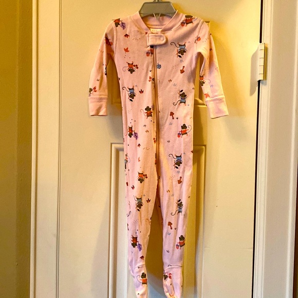 Hanna Andersson footed sleeper sz 6-12 months. Excellent condition Pink - Picture 1 of 4